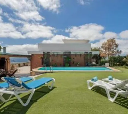 F Tamaide Tatil Evi